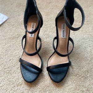 Steve Madden feelya scrappy heels